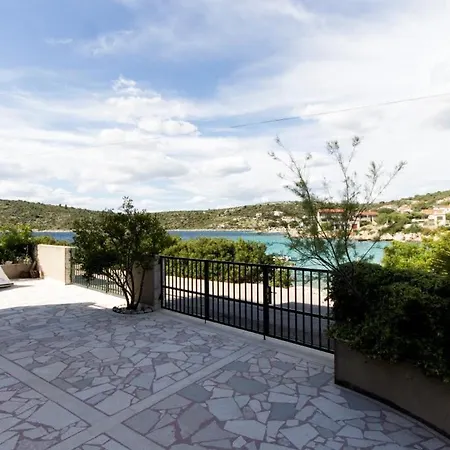 Sanda Kanica Guest house 3*